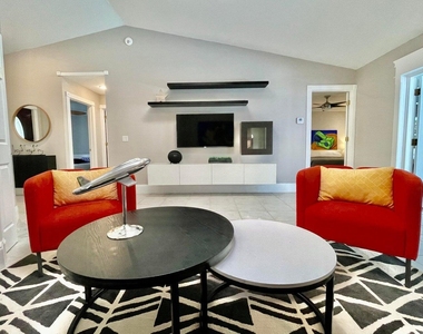 1259 Denlow Lane - Photo Thumbnail 10