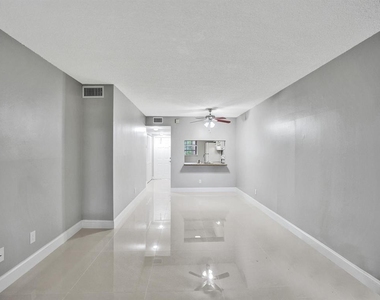 821 Nw 103rd Avenue - Photo Thumbnail 9