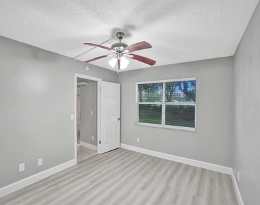 821 Nw 103rd Avenue - Photo Thumbnail 12