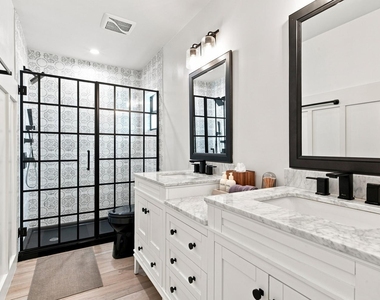 14902 Paddock Drive - Photo Thumbnail 17