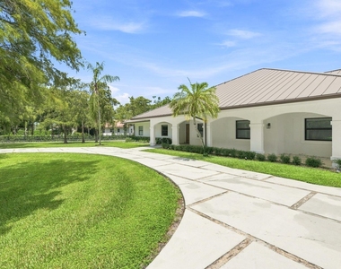 14902 Paddock Drive - Photo Thumbnail 6