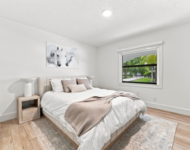 14902 Paddock Drive - Photo Thumbnail 18