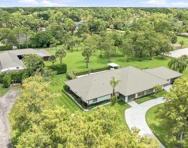 14902 Paddock Drive - Photo Thumbnail 5
