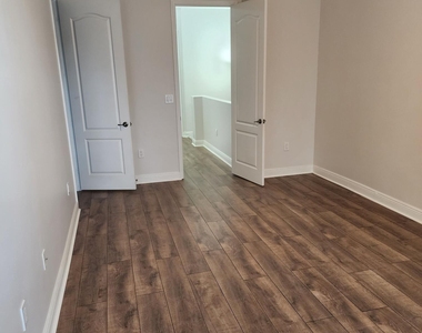 335 Sw 13th Terrace - Photo Thumbnail 17