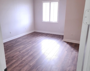 335 Sw 13th Terrace - Photo Thumbnail 9