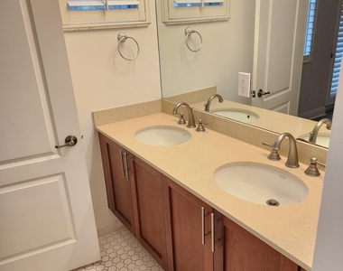 335 Sw 13th Terrace - Photo Thumbnail 15