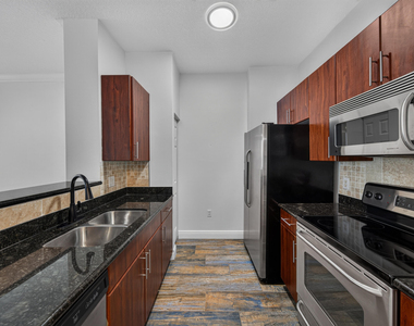 2401 Ne 65th Street - Photo Thumbnail 12