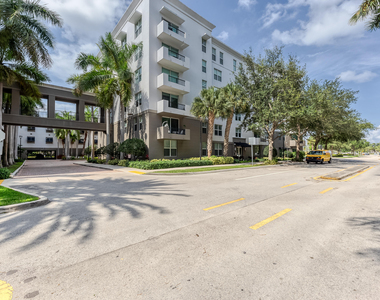 2401 Ne 65th Street - Photo Thumbnail 46