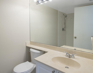 100 Crestwood Court N - Photo Thumbnail 17