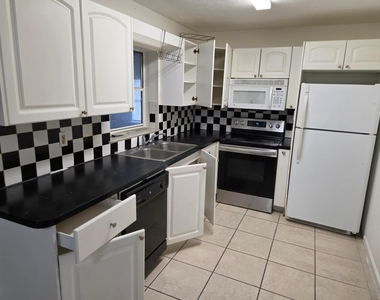 7002 Santa Clara Boulevard - Photo Thumbnail 1