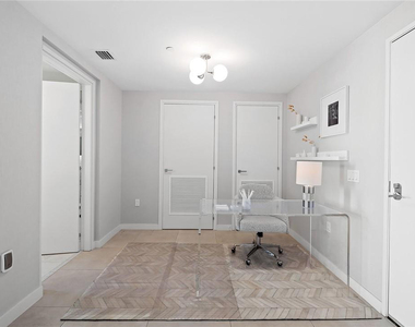 401 N Birch Road - Photo Thumbnail 9
