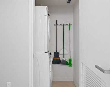 401 N Birch Road - Photo Thumbnail 16