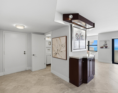5100 N Ocean Boulevard - Photo Thumbnail 8