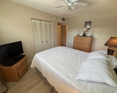 2950 Se Ocean Boulevard - Photo Thumbnail 9