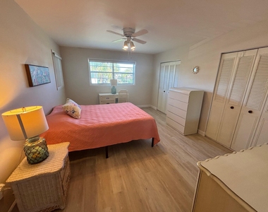 2950 Se Ocean Boulevard - Photo Thumbnail 11