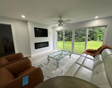 9215 Flynn Circle - Photo Thumbnail 16
