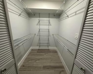 9215 Flynn Circle - Photo Thumbnail 25