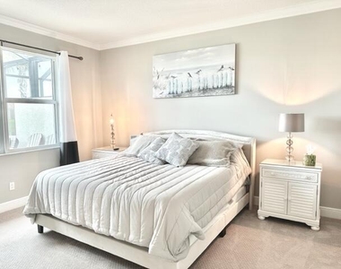 24040 Sw Firenze Way - Photo Thumbnail 7