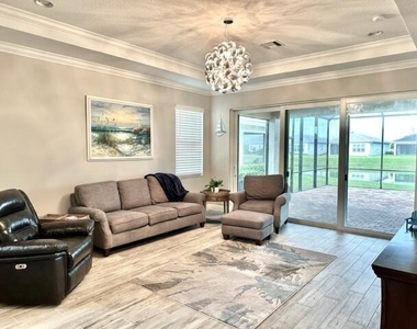 24040 Sw Firenze Way - Photo Thumbnail 4