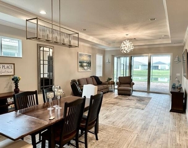 24040 Sw Firenze Way - Photo Thumbnail 5