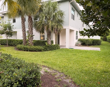 562 Parsons Way - Photo Thumbnail 4