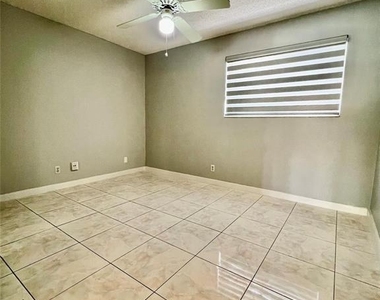 2239 Discovery Circle W - Photo Thumbnail 22