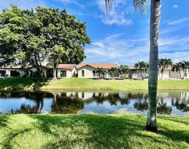 2239 Discovery Circle W - Photo Thumbnail 28