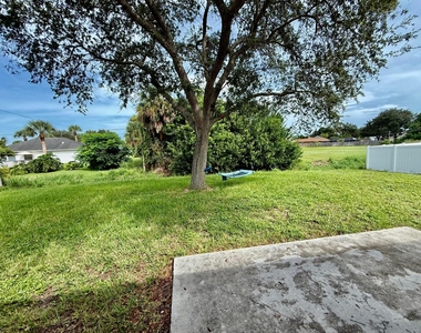324 Seaside Terrace - Photo Thumbnail 15
