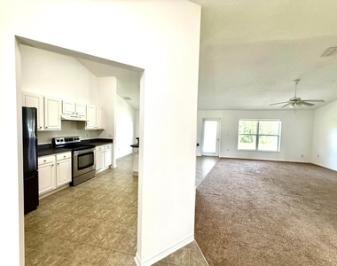 324 Seaside Terrace - Photo Thumbnail 6