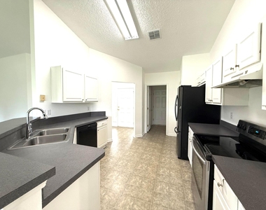 324 Seaside Terrace - Photo Thumbnail 9