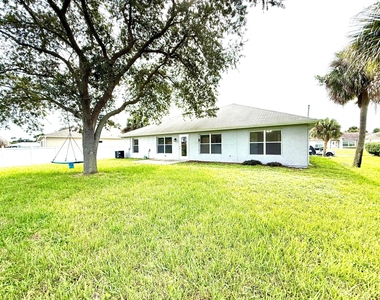 324 Seaside Terrace - Photo Thumbnail 16