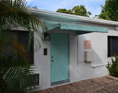 835 Ne 15th Avenue - Photo Thumbnail 10