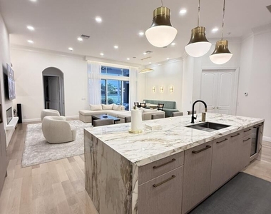 8149 Valhalla Drive - Photo Thumbnail 14