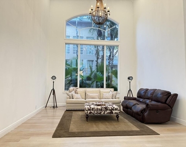 8149 Valhalla Drive - Photo Thumbnail 3
