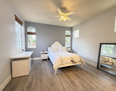 8149 Valhalla Drive - Photo Thumbnail 24