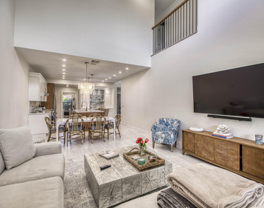 757 Windermere Way - Photo Thumbnail 12