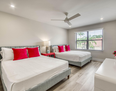 757 Windermere Way - Photo Thumbnail 26