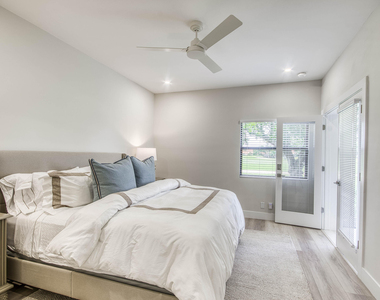 757 Windermere Way - Photo Thumbnail 18