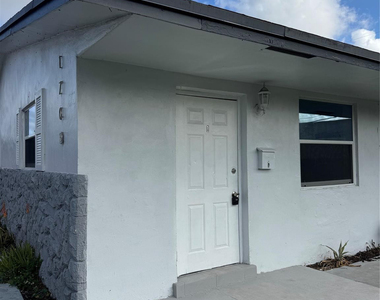 1700 Nw 52nd Avenue - Photo Thumbnail 1