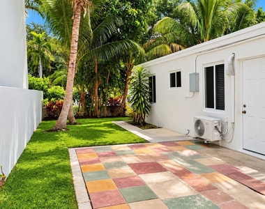 16204 Ne 18th Court - Photo Thumbnail 13