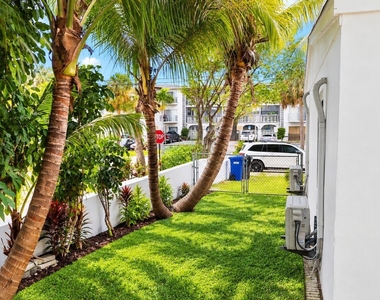 16204 Ne 18th Court - Photo Thumbnail 12