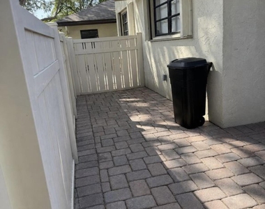 3951 Ne 19th Road - Photo Thumbnail 9