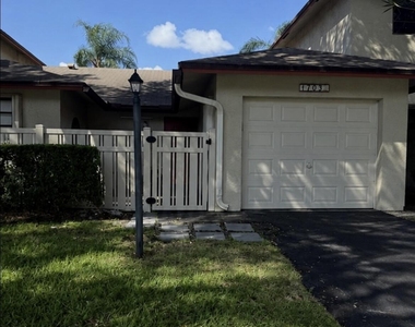 3951 Ne 19th Road - Photo Thumbnail 16
