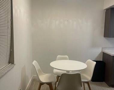 202 Lucerne Avenue - Photo Thumbnail 4