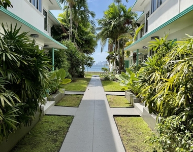 1980 Bay Drive - Photo Thumbnail 3