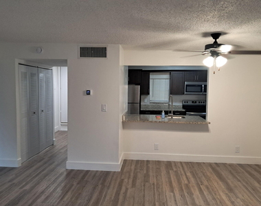 3100 N Pine Island Road - Photo Thumbnail 4
