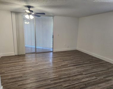 3100 N Pine Island Road - Photo Thumbnail 7