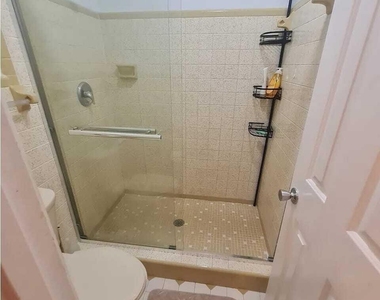 122 Riomar Drive - Photo Thumbnail 10
