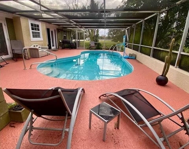 122 Riomar Drive - Photo Thumbnail 15