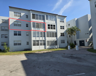2860 Somerset Drive - Photo Thumbnail 9
